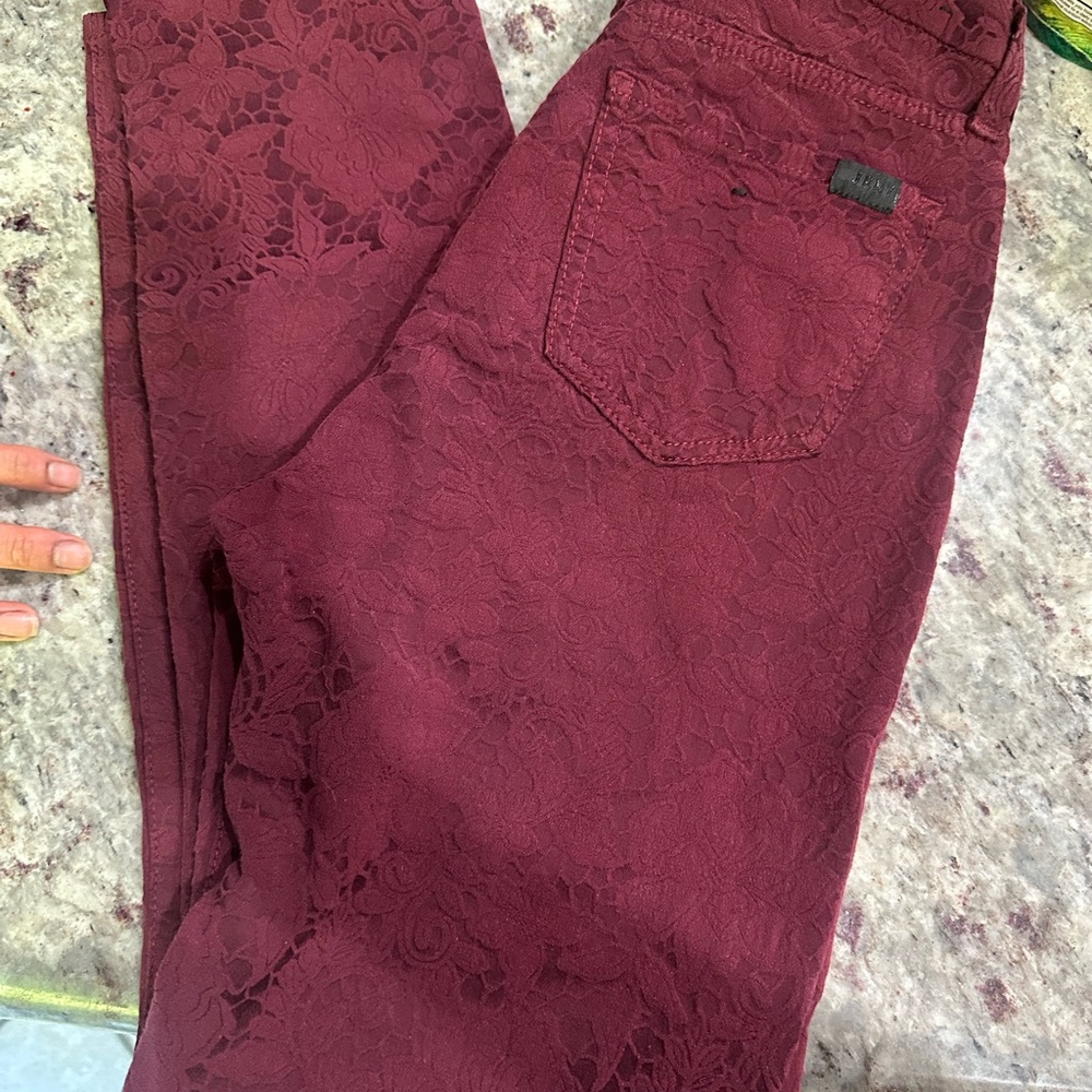 7 For All Mankind Women's Red Lace Skinny Jeans - Picture 2 of 4